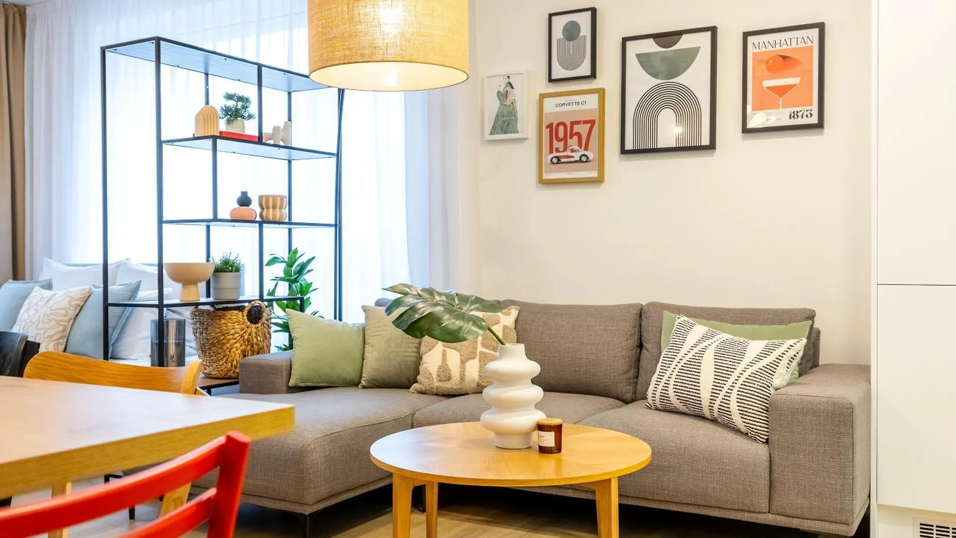 Spacious 3Br - 2 Parking Spots, Full Kitchen, By Gravity Прага
