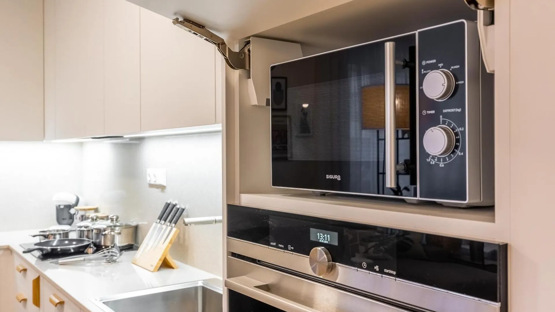 Апартаменты Spacious 3Br - 2 Parking Spots, Full Kitchen, By Gravity Прага